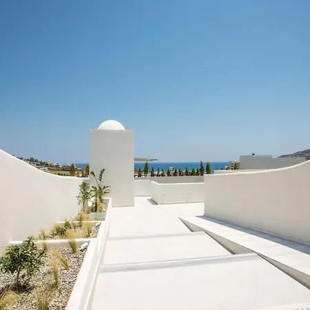 White & Ξενοδοχείο